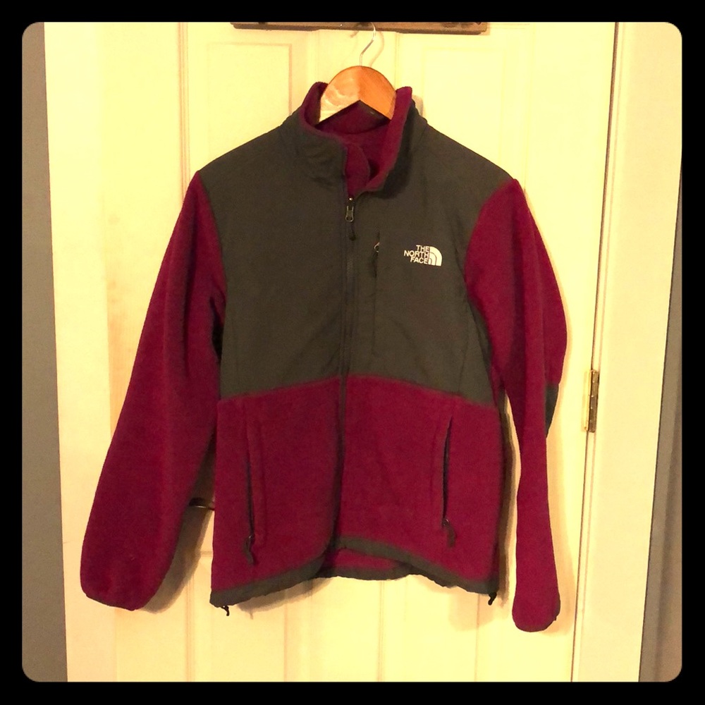 Women’s North Face Fleece Medium Plum new!